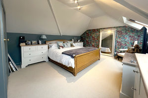 Photo 1- click for photo gallery